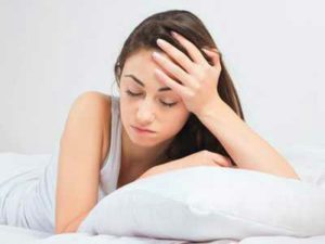 Manifestations du PMS : Asthénie, céphalée, excès de sommeil, gonflement abdominal, ...